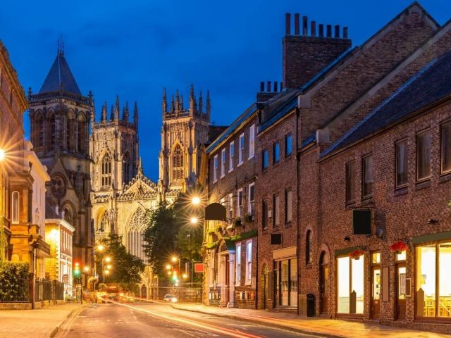 Elegant Royal Britanya 4 Ülke Turu Türk Hava Yolları İle 8 Gece (Ekstra Turlar Dahil) (LHR-DUB)