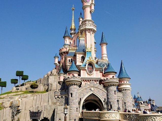 Paris & Disneyland Turu Türk Hava Yolları İle 3 Gece (CDG-CDG)