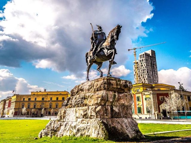 Ramazan Bayramı Özel Elegant Balkanlarda 6 Ülke Turu Türk Hava Yolları İle 7 Gece (Ekstra Turlar Dahil) (SKP-BEG)