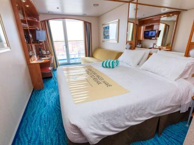 Norwegian Sun ile Büyük Baltık Başkentleri Turu Pegasus Hava Yolları ile 9 Gece