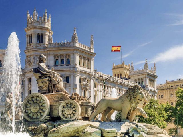 Madrid & Valencia & Barcelona Turu Özel Hava Yolları İle 4 Gece (Şehir Turu Dahil) (ZAZ-ZAZ)